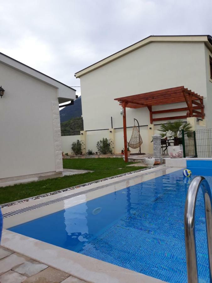 Vila Pelinovo Kotor Exterior photo
